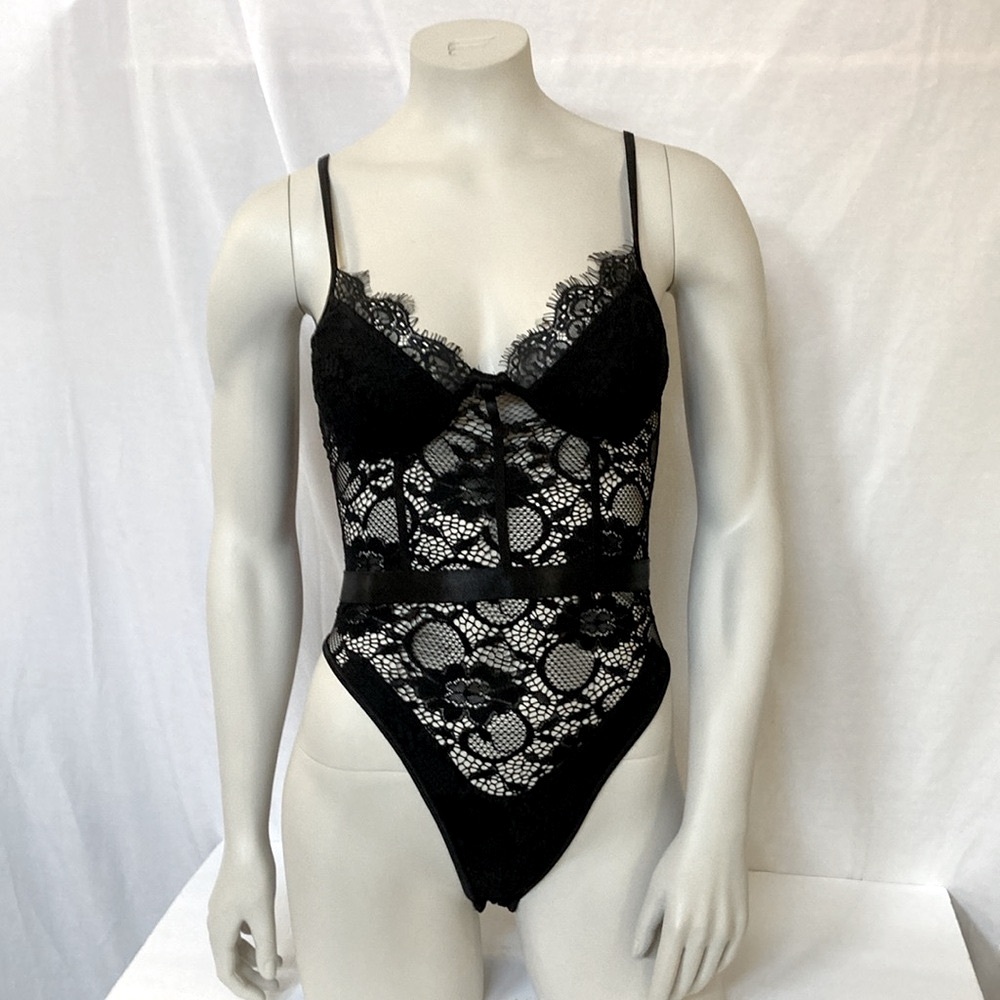 Sugarains Women’s Sexy Lingerie Size Small Beautiful Teddy Crafted Floral Lace